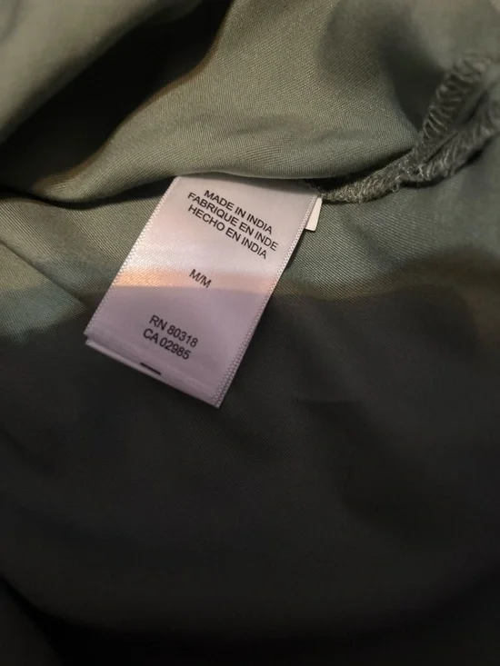 Lucky Brand NWOT 100% Lycocell Olive Green Long Sleeve Button-Up Shirt - Picture 7 of 8